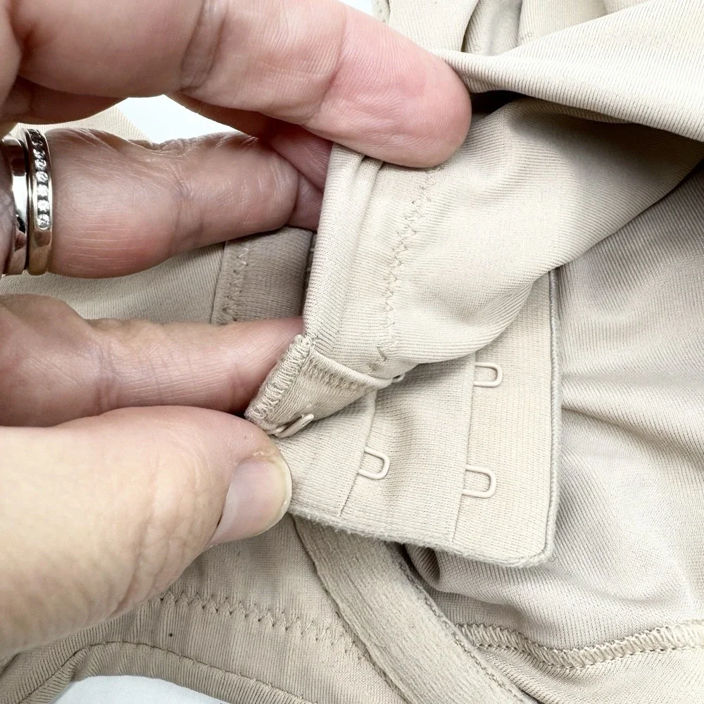 SPANX Low Profile Minimizer Bra In Champagne Beige Size 40G‎